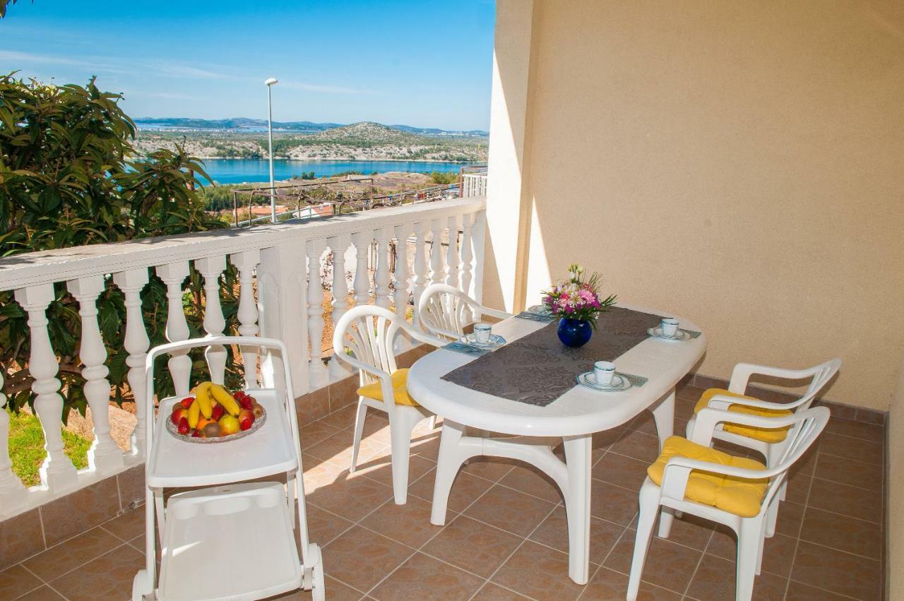 Maestral Suites Šibenik Exterior foto