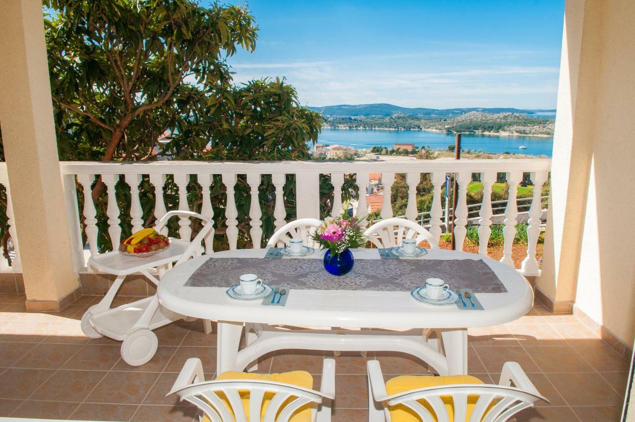 Maestral Suites Šibenik Exterior foto